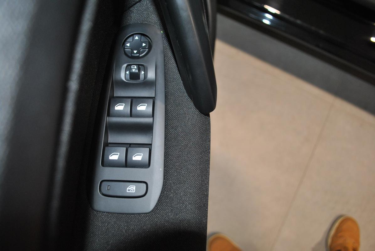 Peugeot 308 - II (2) 1.5 BLUEHDI 130 ACTIVE PACK