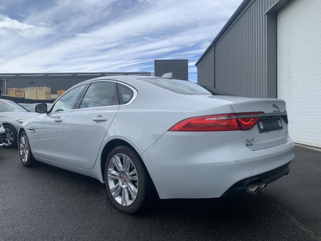 Jaguar XF - 2.0 D BVA 180 CH PORTFOLIO - GARANTIE 6 MOIS