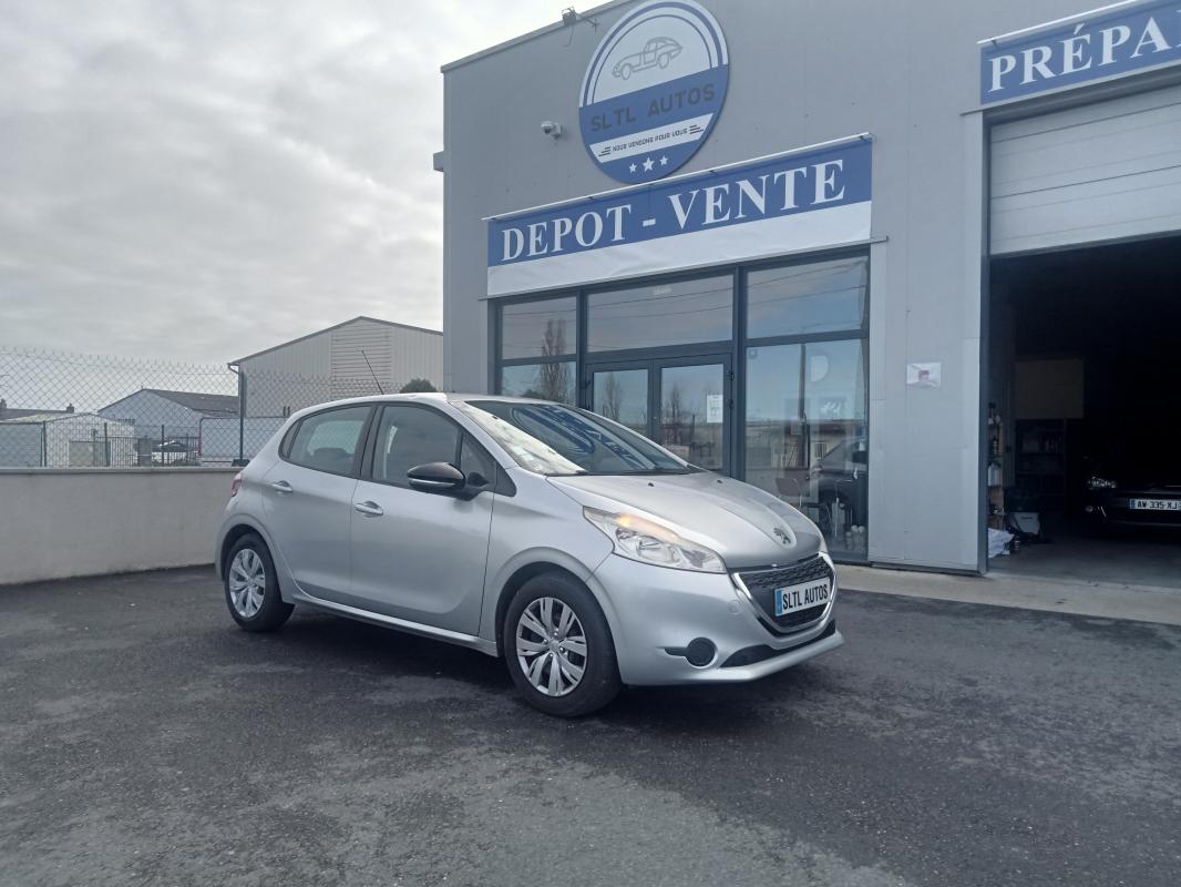 Peugeot 208 1.2 VTi 12V 82 cv / GARANTIE REPRISE POSSIBLE