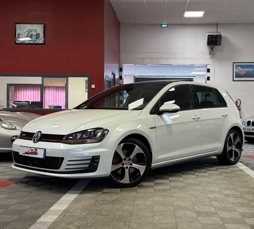VOLKSWAGEN GOLF - 2.0 TSI 220CH BLUEMOTION TECHNOLOGY GTI DSG6 5P (2016)