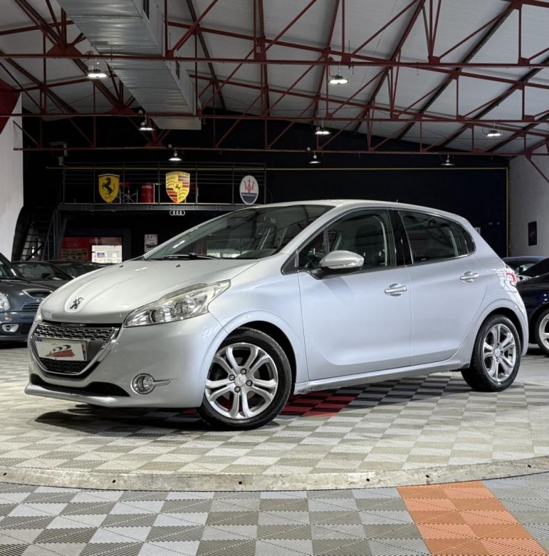 PEUGEOT 208 - 1.6 VTI 120CH ALLURE 5P BVM5 (2012)